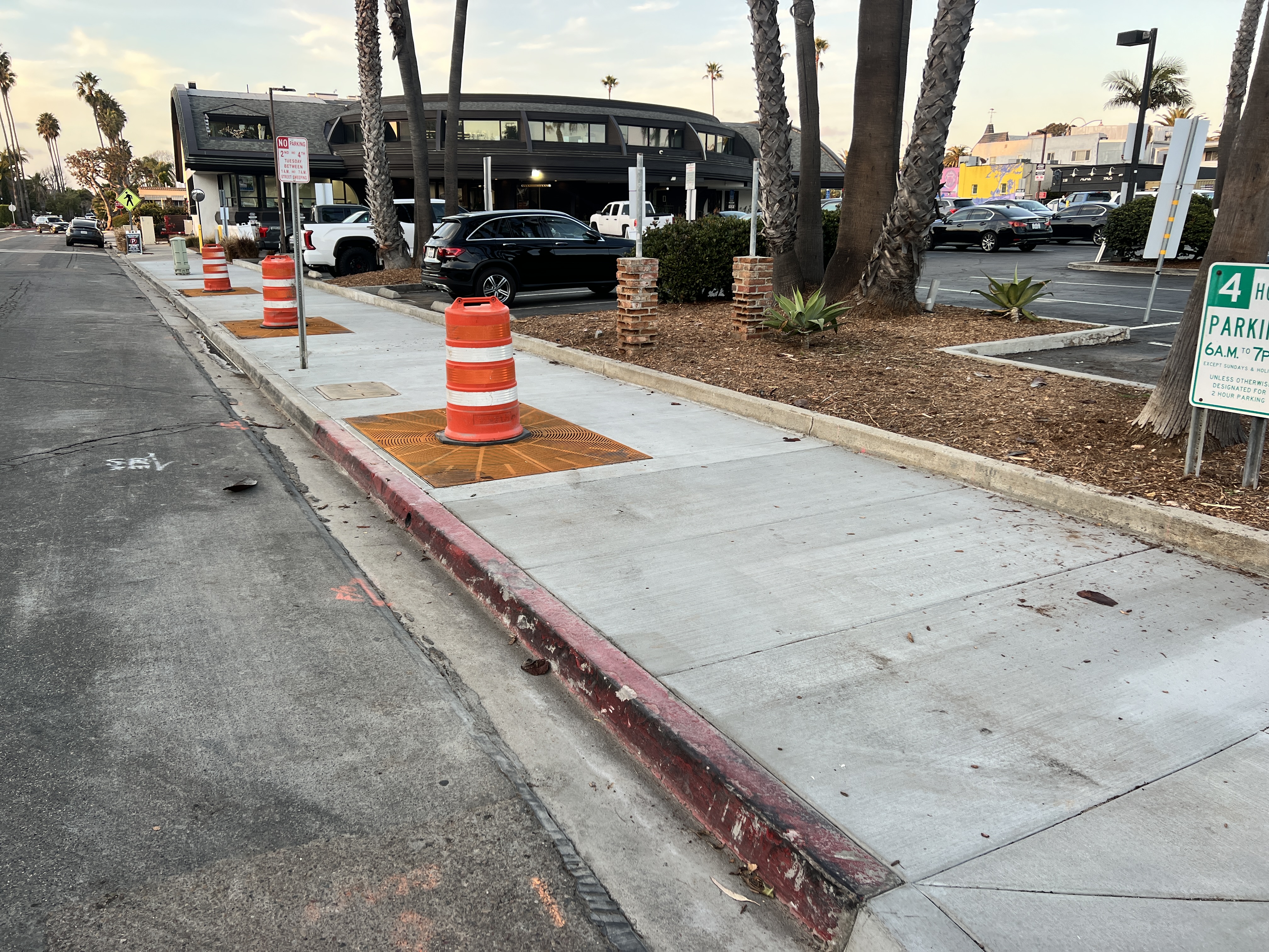 South Sierra Avenue Walkway Improvements Underway!